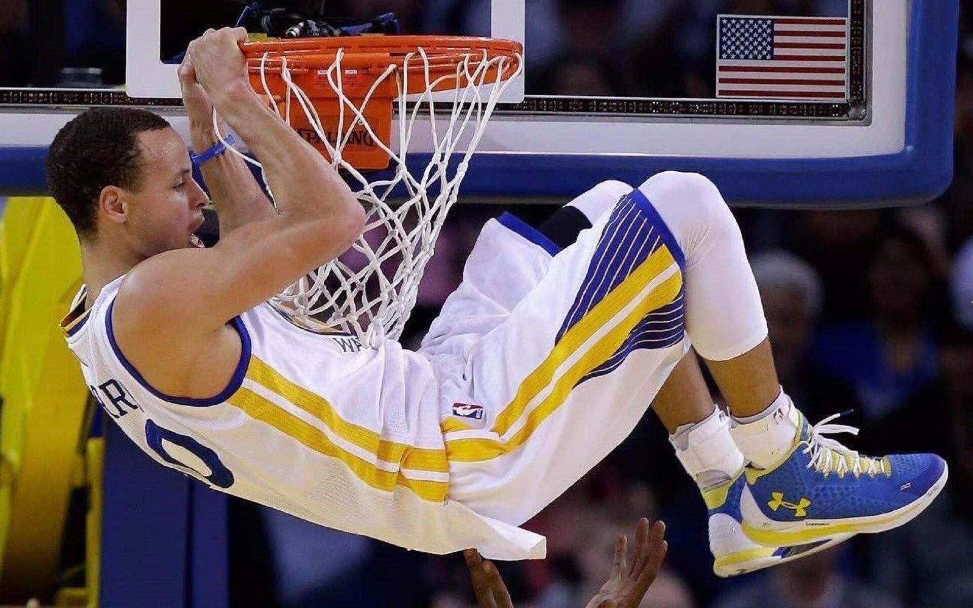 NBA季后赛激战正酣，勇士逆转湖人，库里独砍40分创纪录